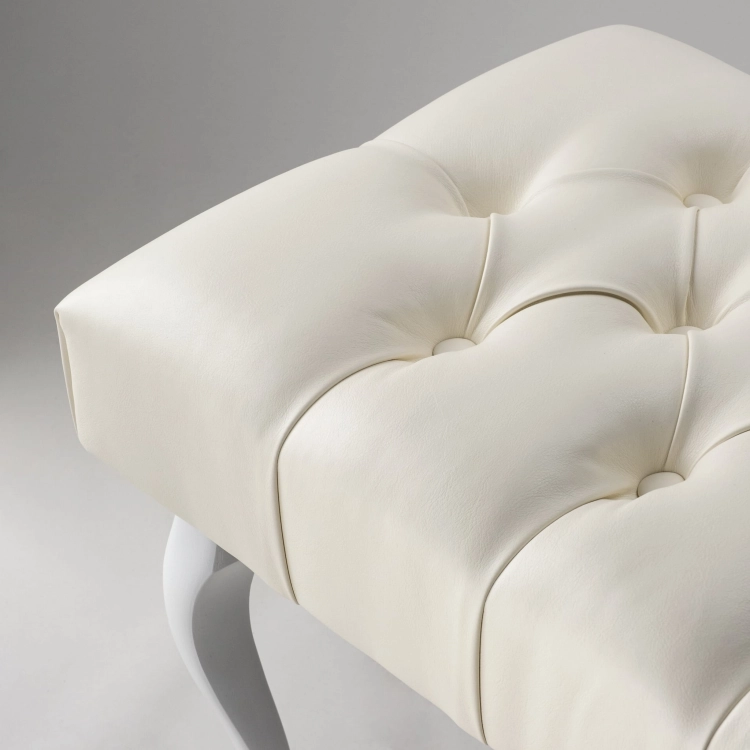 Banc en cuir pour couloir, matelassé crème, confort et style à la fois