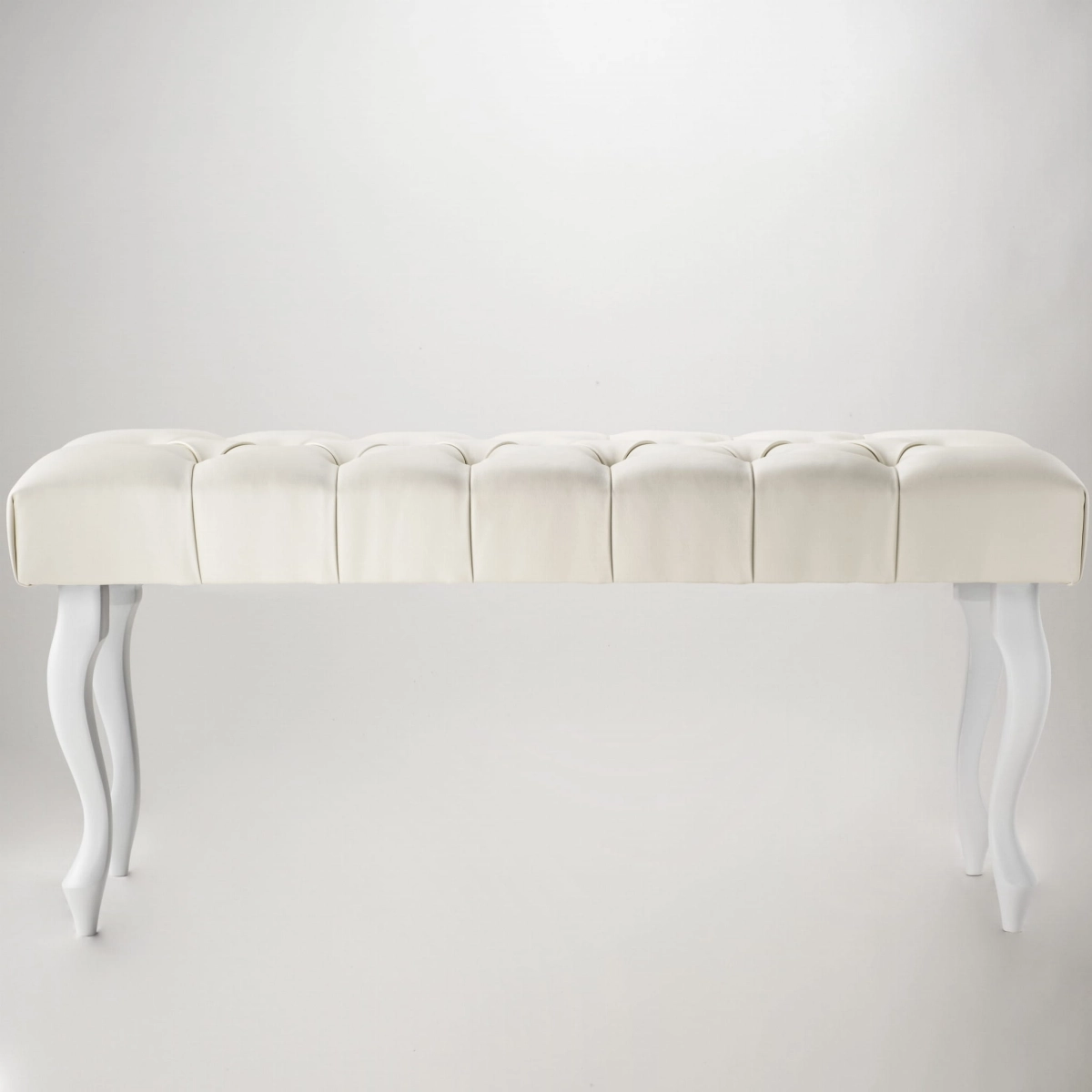 banc matelassé en cuir crème pour le couloir, meuble élégant et pratique