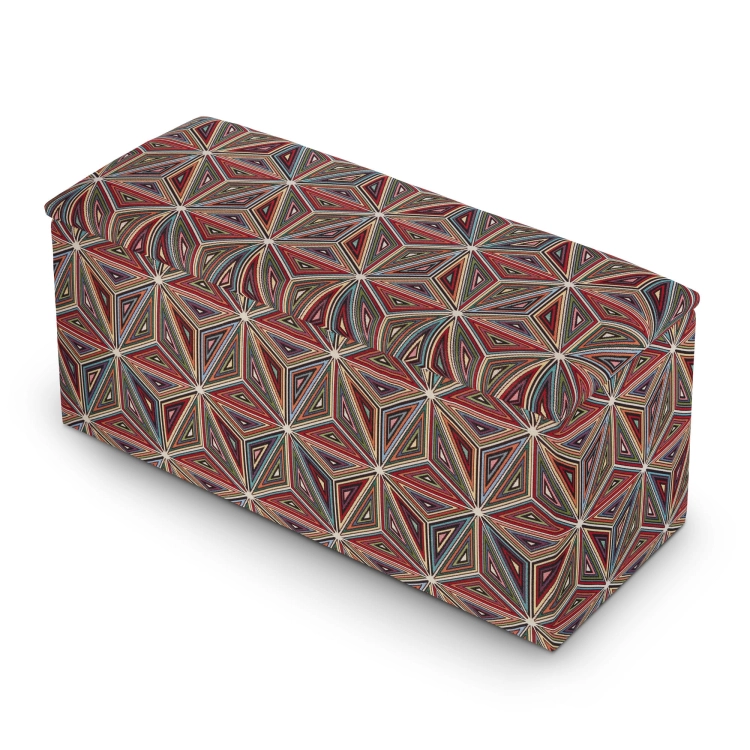 un pouf d'entrée avec un grand compartiment de rangement