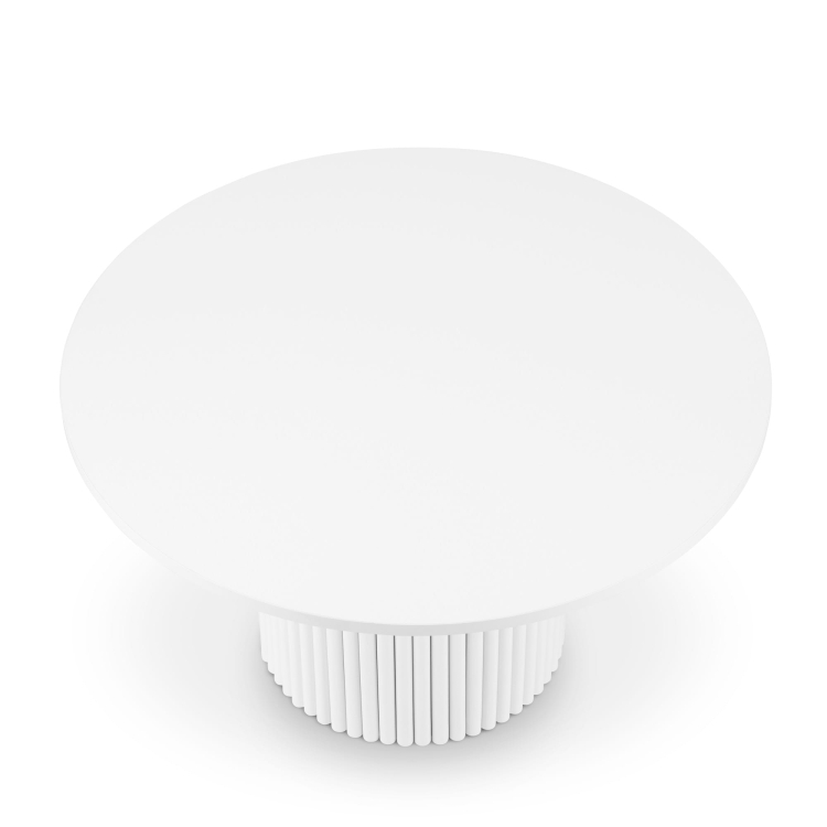 Une table basse ronde blanche avec un pied rainuré, parfaite pour un intérieur moderne ou classique.