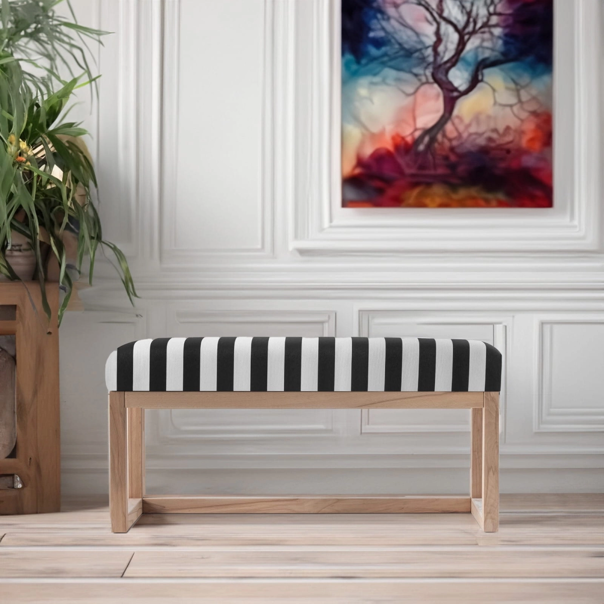 Banc élégant avec revêtement rayé et bois clair