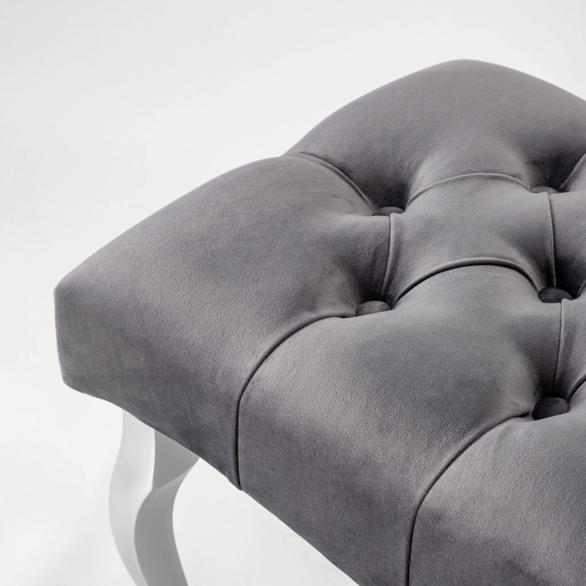 banc matelassé en gris