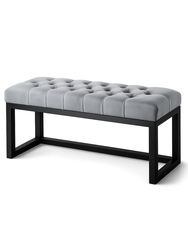 Banc matelassé de couleur grise sur pieds en métal