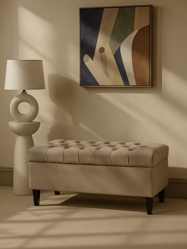 Grand pouf matelassé Latte avec rangement, confortable et fonctionnel pour le salon
