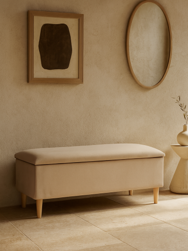 hoher Kofferraum mit Sitz