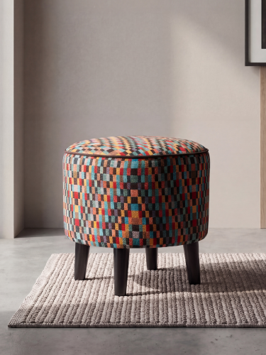 repose-pieds coloré pour fauteuil