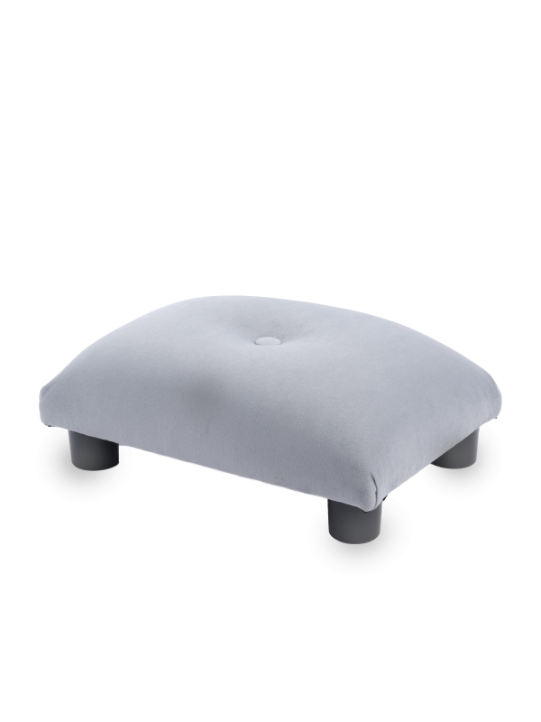 Repose-pieds matelassé gris doux, un équipement pratique et esthétique