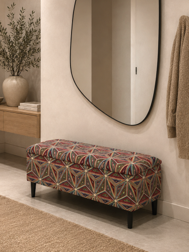 banc aux motifs colorés
