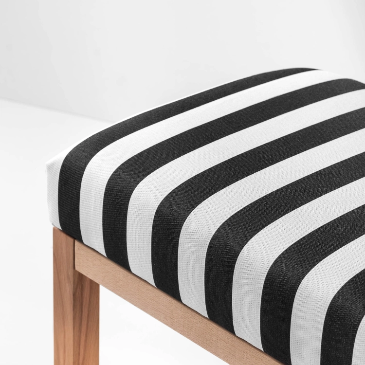 Banc décoratif avec assise et étagère inférieure noires et blanches